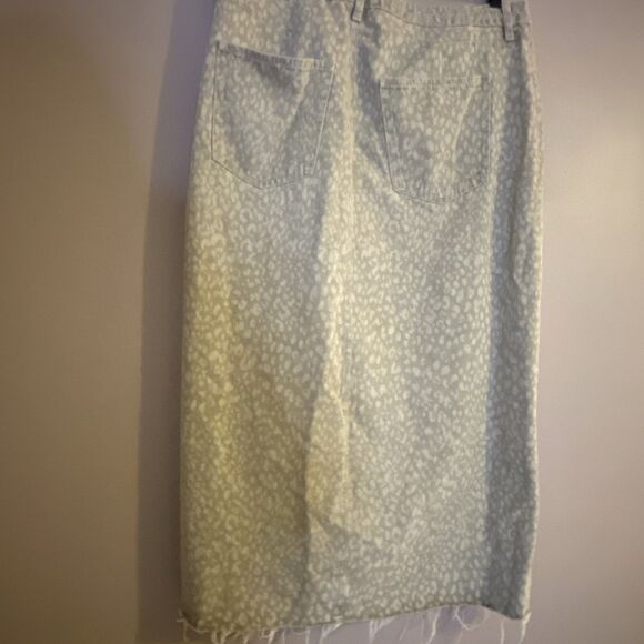 Universal Thread Women's Ultra-High Rise Maxi Denim Skirt Light Leopard 17 - Picture 6 of 7